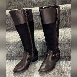 Born Alize double zip black leather and suede boots